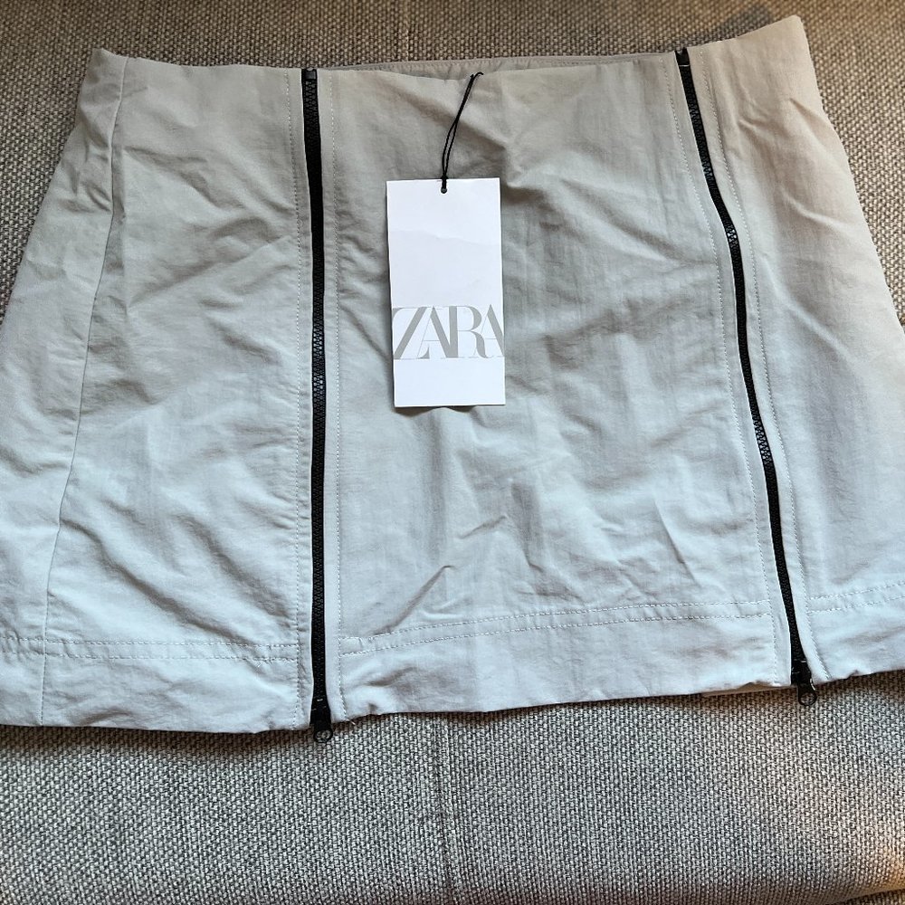 Zara Nylon Skirt w/ Front Zippers - XS